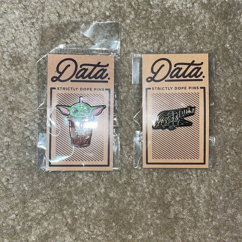 NWT STAR WARS PINS bundle​​​​​​​​​ - Picture 4 of 9